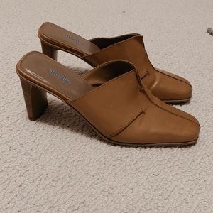 Vintage Nicole Leather Heels